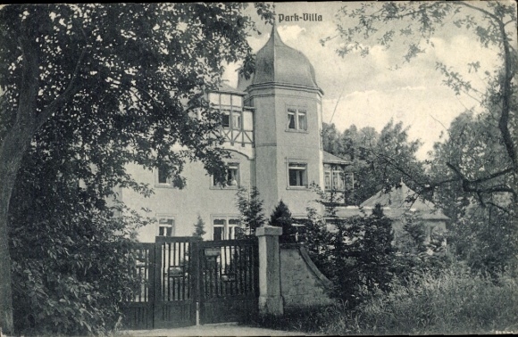 Postcard Kreischa in the Ore Mountains, Parkvilla, Sanatorium San.-Rat. Dr. med. Krapf