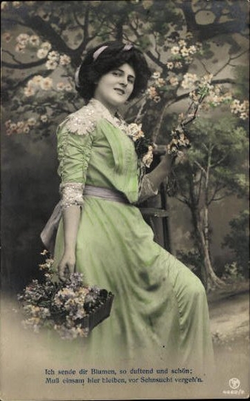 10 alte Ansichtskarten Frauenportraits, Diverse Motive