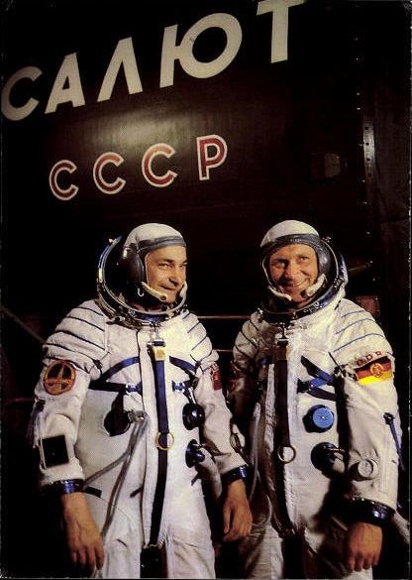 8 old PCs astronaut Sigmund Jähn, various views
