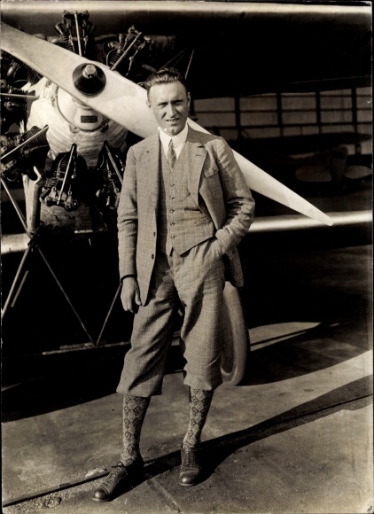 Photo aircraft designer Gerhard Fieseler in front of his Schwalbe Kl. 1c