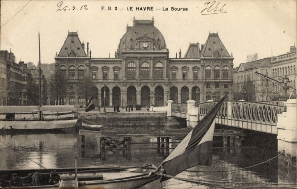 Ak Le Havre Seine Maritime,  La Bourse, Hafen, Boote, französische Flagge