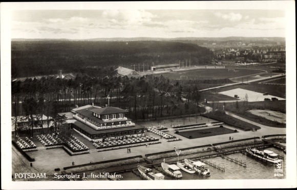 Ak Potsdam in Brandenburg, Sportplatz Luftschiffhafen, Fliegeraufnahme