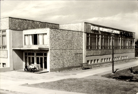 Postcard Seebad Binz on Rügen, FDGB Restaurant Rügen, exterior view