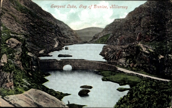 KP Killarney Irlandia, Jezioro Wężowe, most, elementy górskie, spokojna woda, natura