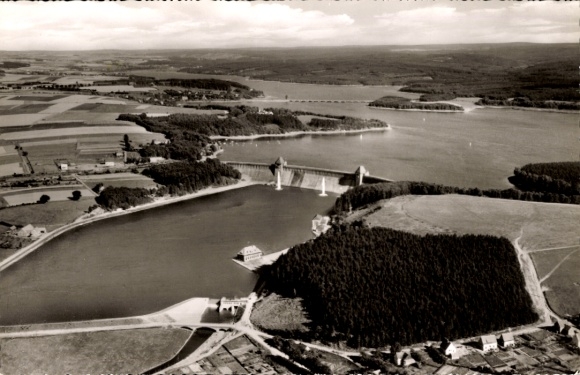 Ak Möhnesee in Westfalen, Luftaufnahme der Möhnetalsperre, Staudamm, Wasserwelt, Natur