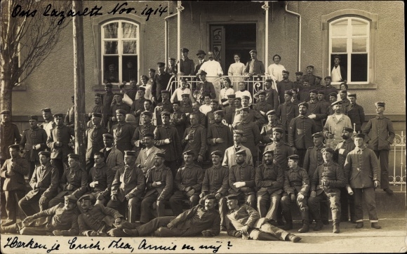 Photo Postcard Gutach im Breisgau Black Forest, military hospital, Dutch soldiers in uniform, 1. WW