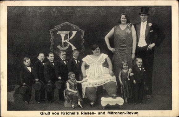 Ak Krichel's Riesen und Märchen Revue, dicke Frau, Liliputaner