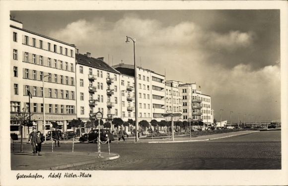Postcard Gdynia Gotenhafen Pommern, Adolf Hitler Platz, street view