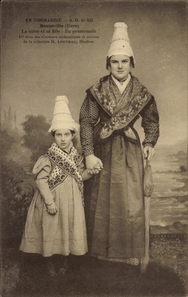 Postcard Beuzeville Eure, woman and child in folk costumes