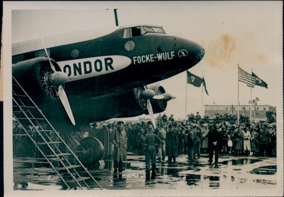 Photo passenger aircraft Condor, Focke Wulf, record flights 1938, reception, airport