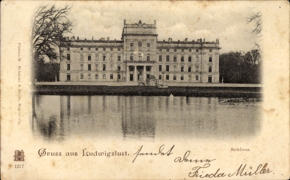 Postcard Ludwigslust in Mecklenburg, castle water, trees,