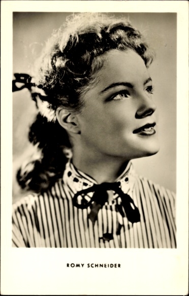 Ak Schauspielerin Romy Schneider, Portrait