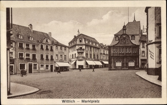 Postcard Wittlich in the Eifel, market square, town hall pharmacy