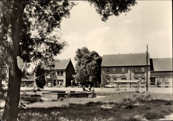 Ak Möhlau Gräfenhainichen in de wijk Wittenberg, dorpsplein