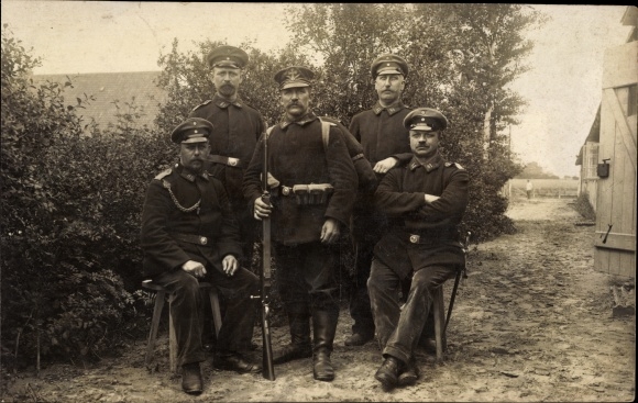 Photo Postcard Sottrum in Lower Saxony, German soldiers in uniform, I WW