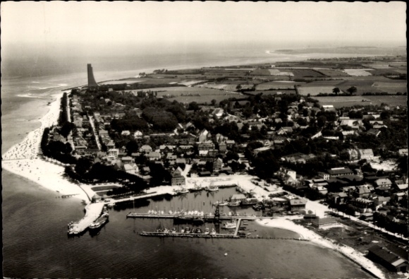 Postcard Ostseebad Laboe, aerial photograph, Marine Memorial