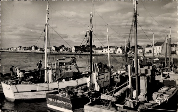 Postcard Île Tudy Finistère, sardine boats in the harbor