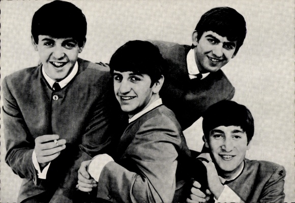 Postcard The Beatles, Paul McCartney, John Lennon, George Harrison, Ringo Starr, portrait