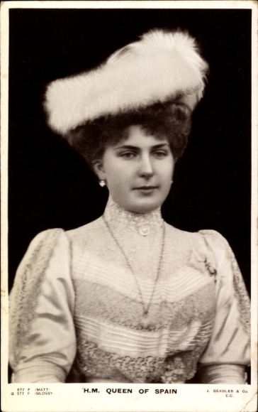 Ak Victoria Eugénie Julia Ena von Battenberg, Königin von Spanien, Portrait