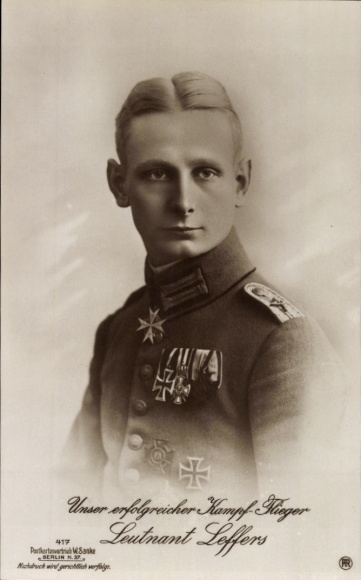Ak Duitse gevechtspiloot, luitenant Gustav Leffers, Jagdstaffel 1, portret