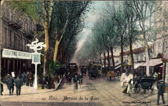 Ak Neufchâtel en Bray Seine Maritime, Avenue de la Gare, tram