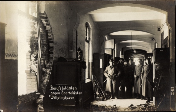 Photo Wilhelmshaven in Lower Saxony, professional soldiers against Spartacists