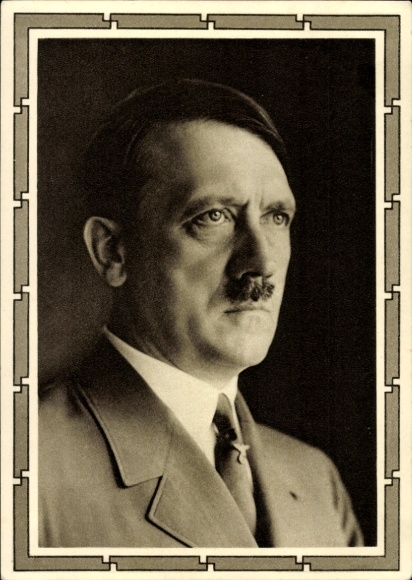 Ganzsachen Ak Führer und Reichskanzler Adolf Hitler, Portrait im Anzug