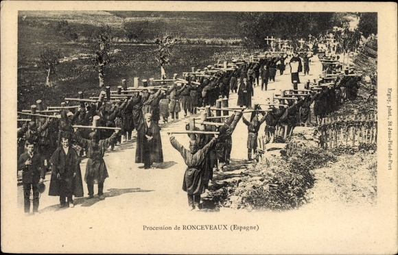 Postcard Ronceveaux Navarra Spain, Procession, Crossbearers, Clergymen