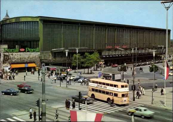 Postcard Berlin Charlottenburg, Bahnhof Zoo, Persil advertising, bus, traffic