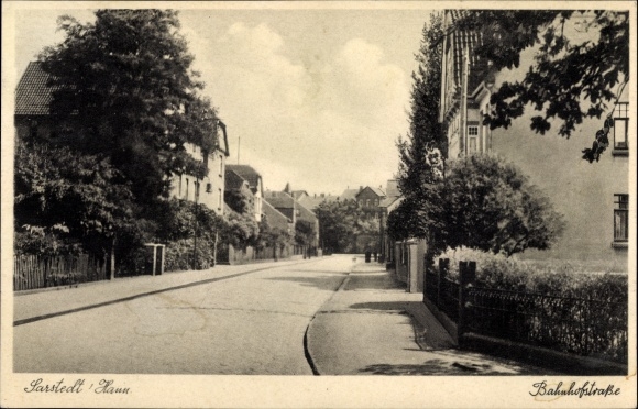 Postcard Sarstedt in Lower Saxony, Bahnhofstrasse