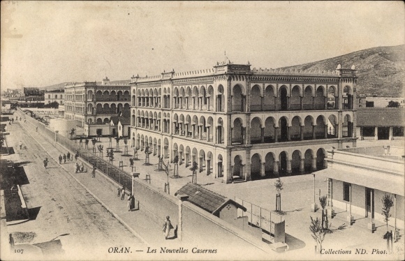 Postcard Oran Algerian, The New Barracks