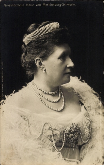Postcard Grand Duchess Marie of Mecklenburg Schwerin, portrait