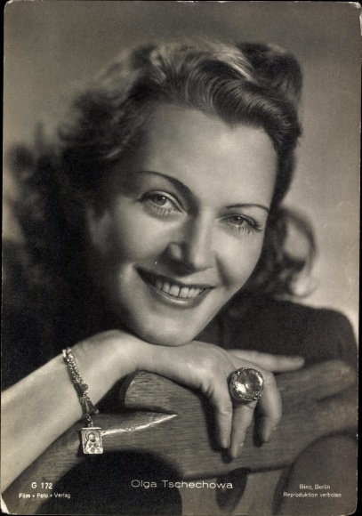 Postcard actress Olga Tschechowa, photo Binz G 172, portrait