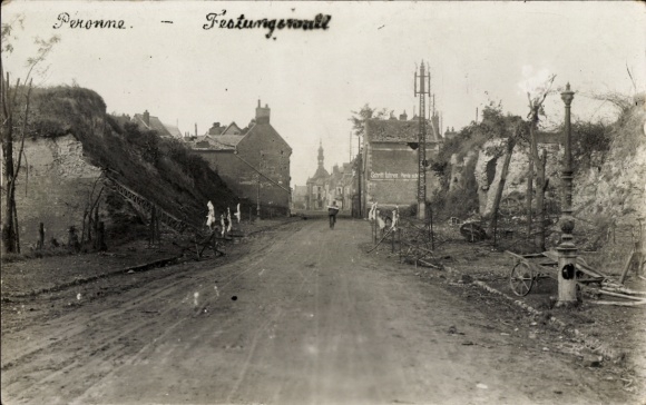 foto Ak Péronne Somme, wallen, ruïnes
