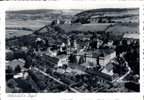 Ak Schöntal in Württemberg, Luftaufnahme von   Gebäude, grüne Landschaft, Kloster