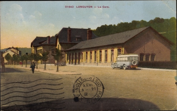Ak Longuyon Lothringen Meurthe et Moselle, Bahnhof, Omnibus