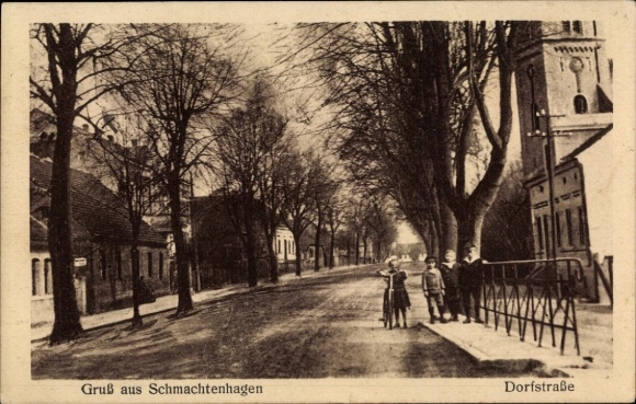 Postcard Schmachtenhagen Oranienburg in the Oberhavel district, Dorfstrasse