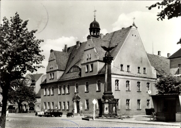 Postcard Doberlug Kirchhain in Brandenburg, town hall on the market