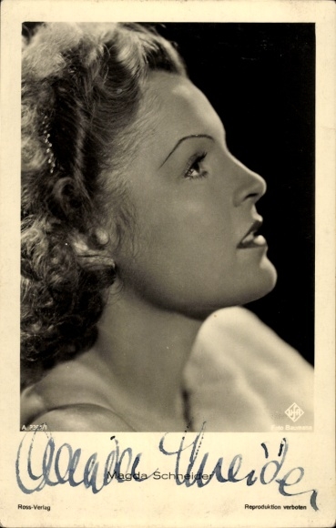 Ak Schauspielerin Magda Schneider, Portrait im Profil, Ross Verlag A 3364/1, Autogramm