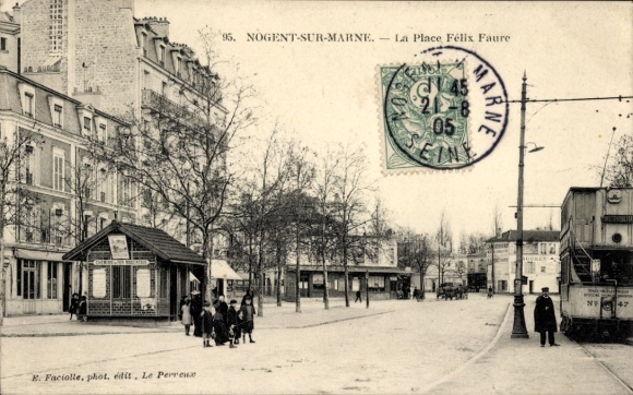Ak Nogent sur Marne Val de Marne, Place Felix Faure, Straßenbahn