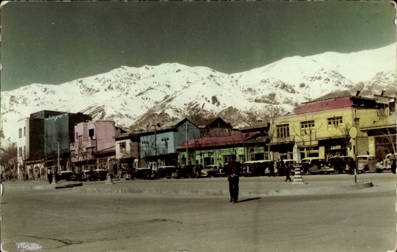 Ak Teheran Iran, Darband Kead Tehran, Straßenpartie, Bergpanorama, Schnee