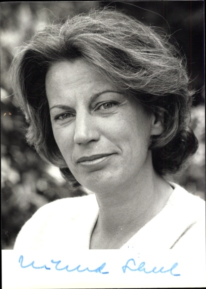 Photo doctor Mildred Scheel, autograph