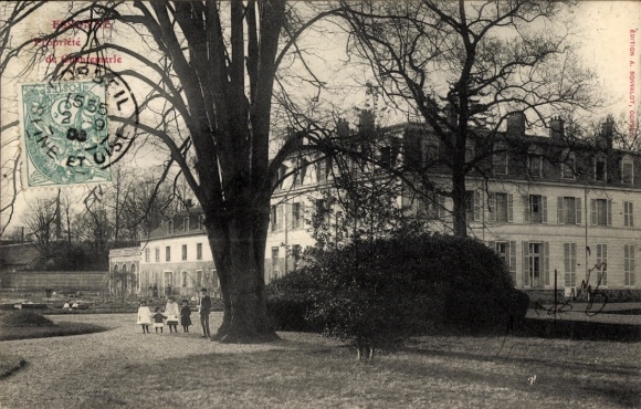 Ak Essonnes Essonne, Gebäude, Gartenanlage