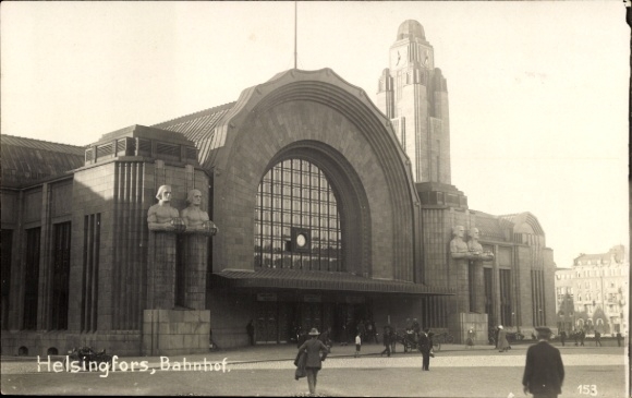 KP Helsinki Helsingfors Finlandia, dworzec kolejowy, duże okna, architektura, posągi, budynki
