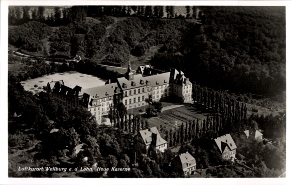 Ak Weilburg an der Lahn Hesse, Nieuwe kazerne, luchtfoto