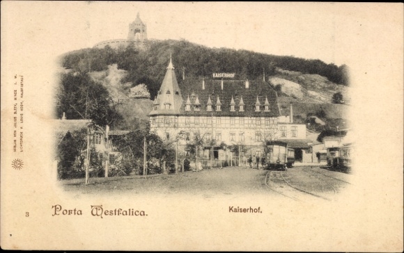 Ak Porta Westfalica aan de Wezer, Kaiserhof, gebouw op de voorgrond, berg op de achtergrond
