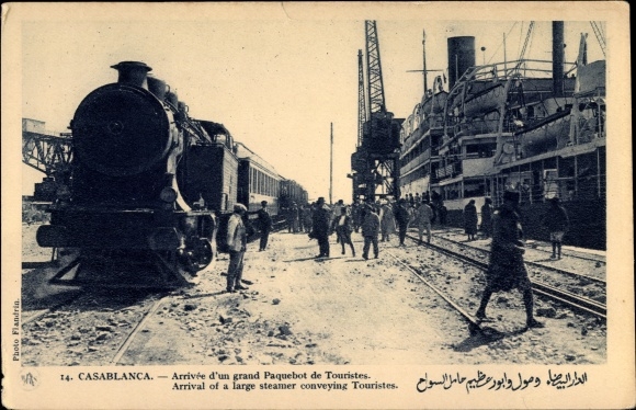 Postcard Casablanca Morocco, Arrival of a large steamer conveying Tourists