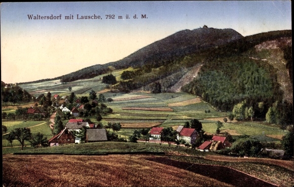 PC Waltersdorf Großschönau Oberlausitz, view of the place with a laurel