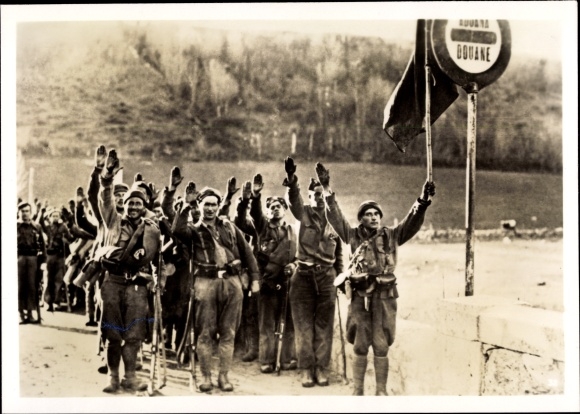 Zdjęcie H. Hoffmann, wojska generała Franco na granicy francuskiej, luty 1939 r