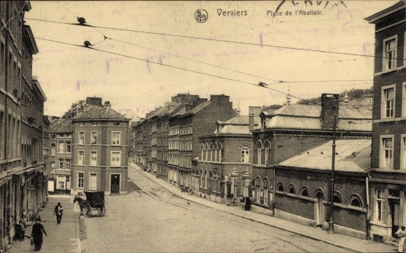 Postcard Verviers Wallonia Liège, street in Place de l'Abattoir, horse-drawn carriage, architecture